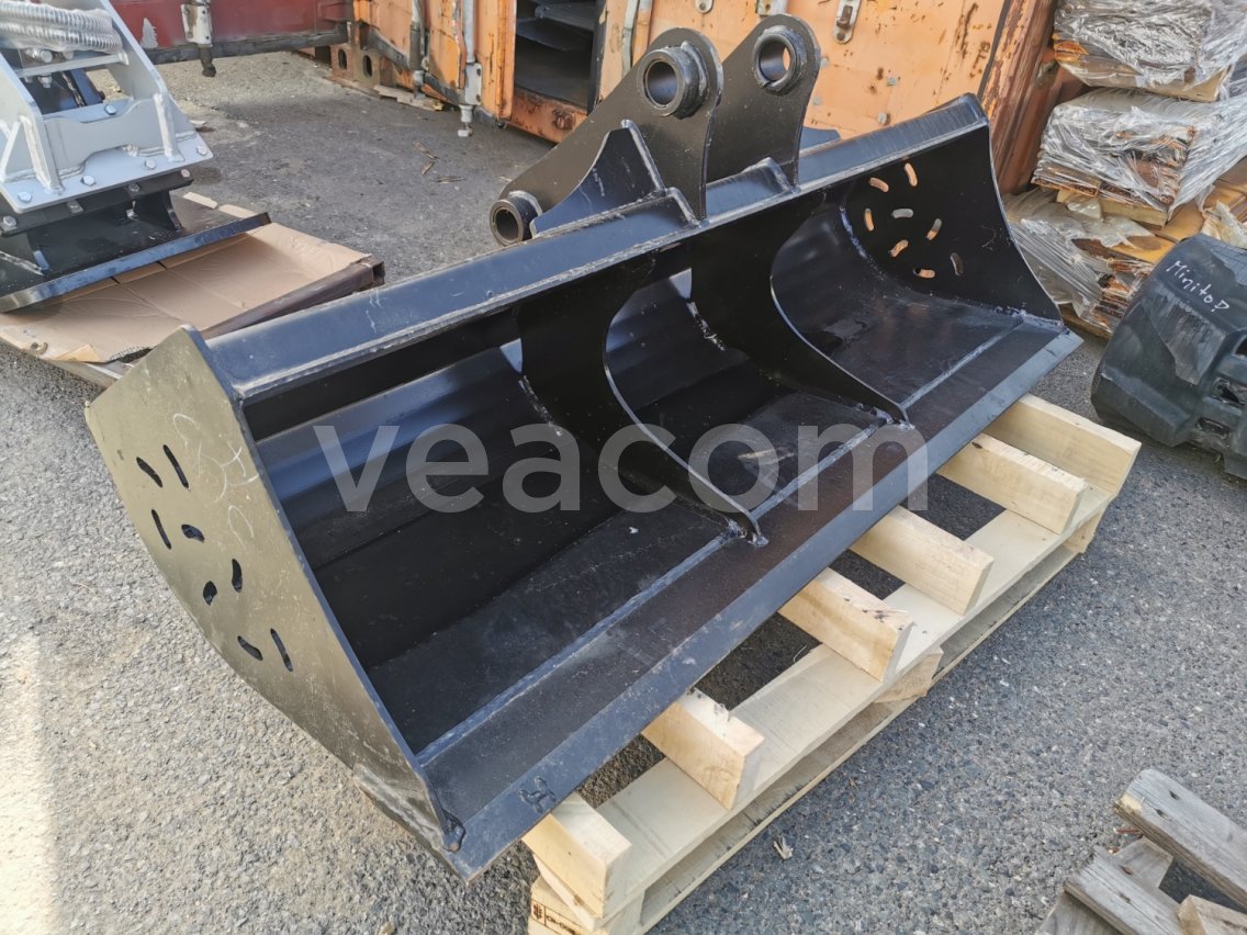 Online aukce:   LŽÍCE - SVAHOVACÍ PEVNÁ 150 CM