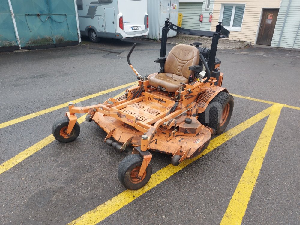Aukcja internetowa:  SCAG TURF TIGER