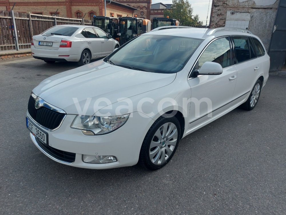 Aukcja internetowa: ŠKODA  SUPERB