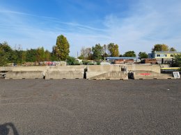 Aukcja internetowa:   BETONOVÉ OBOUSTRANNÉ SVODIDLO