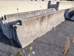 Aukcja internetowa:   BETONOVÉ OBOUSTRANNÉ SVODIDLO