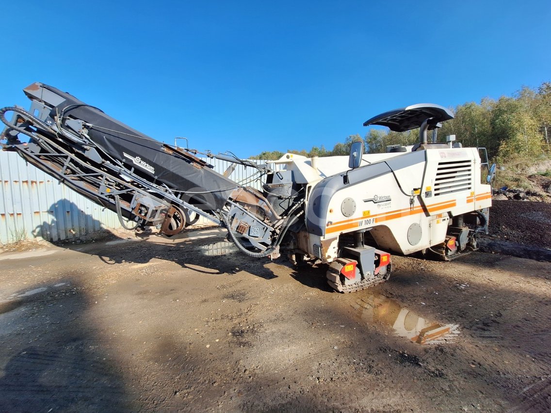 Online aukce: WIRTGEN  W100F