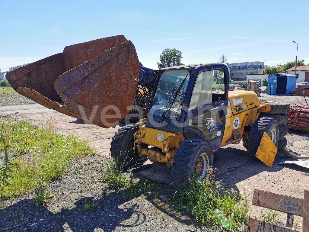 444-jcb-527-55-aukcie-vozidiel-veacom